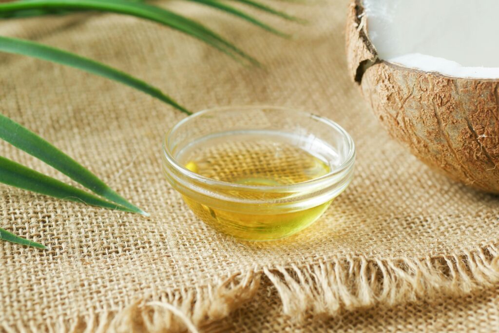Discover natural oils for stronger and healthier hair